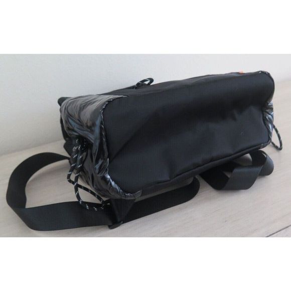 Nautica CN1723/N08 Unisex Black Nylon "Seas The Day" Backpack Tote Bag $100 - Picture 4 of 10